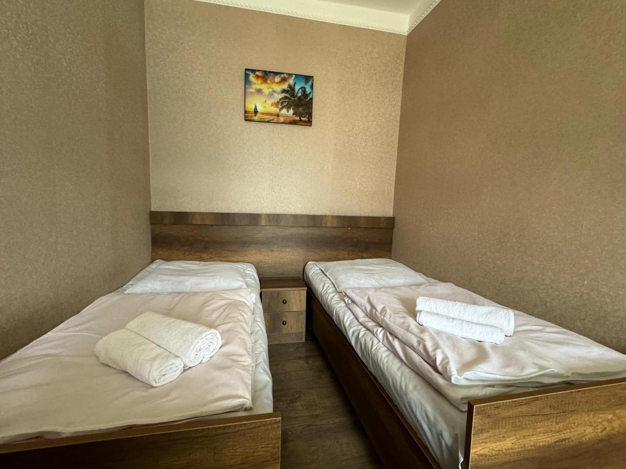 Mikheil Pitskhelauri Guest House Kazbegi Ngoại thất bức ảnh
